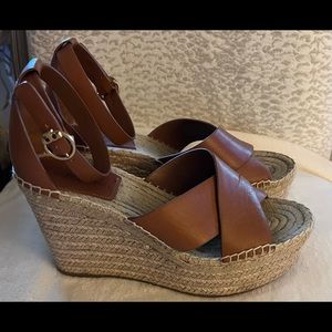 TORY BURCH Tan Leather Wedges-Size 7.5